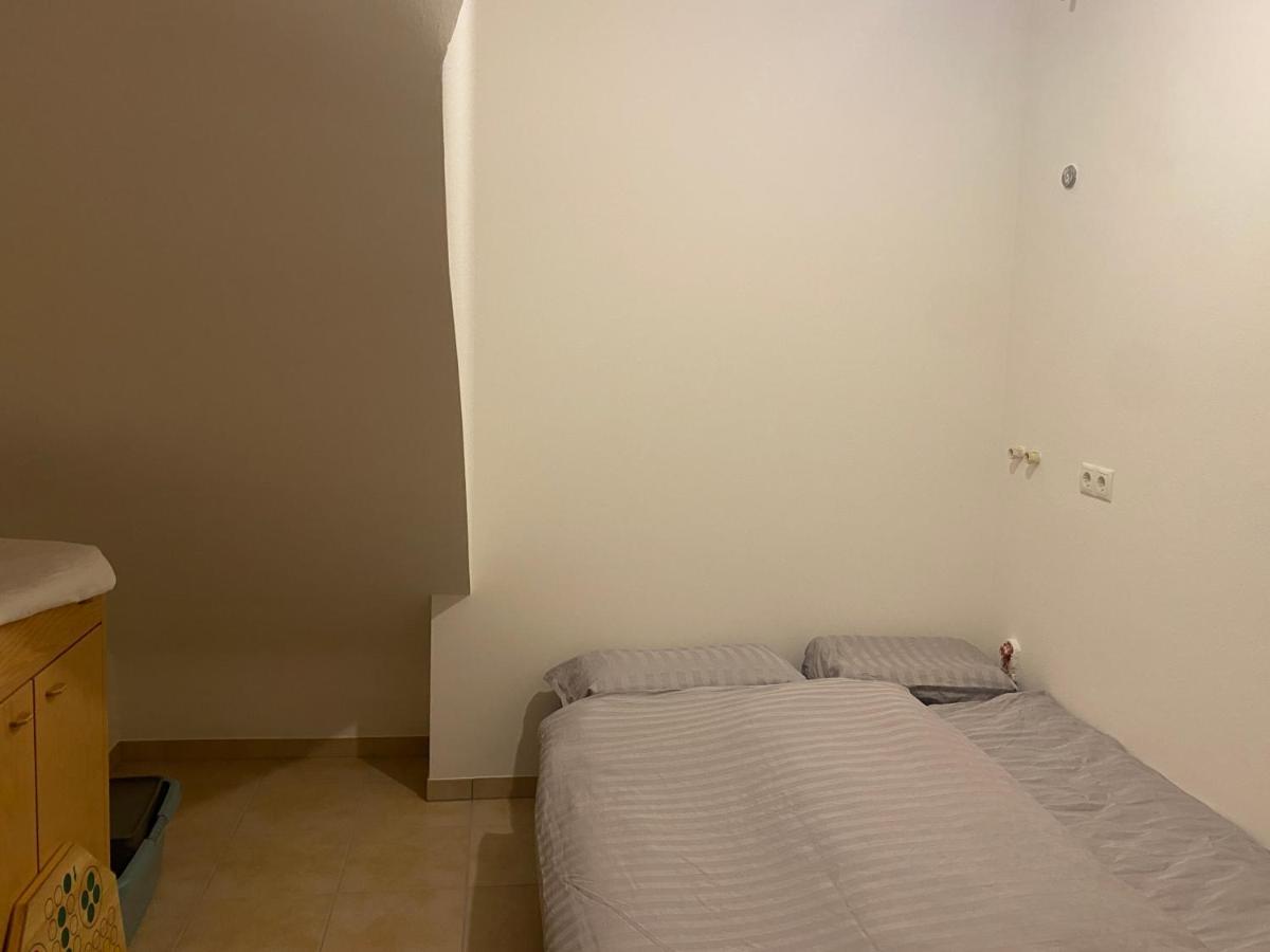 Attraktive Wohnung-Elztalidyll-zwischen Mosel,Nürburgring und Burg Eltz Kollig Exterior foto