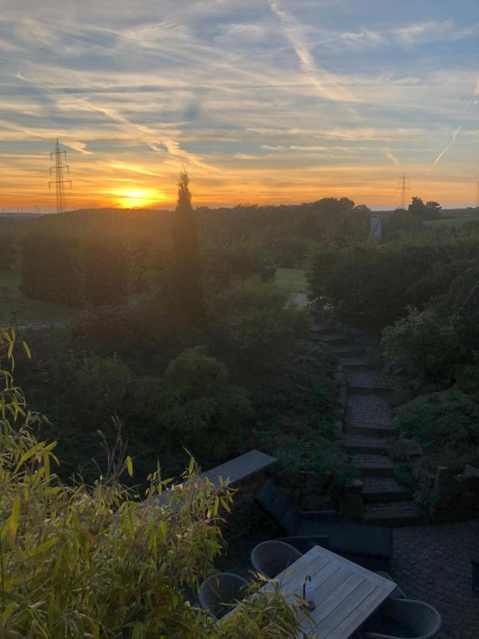 Attraktive Wohnung-Elztalidyll-zwischen Mosel,Nürburgring und Burg Eltz Kollig Exterior foto